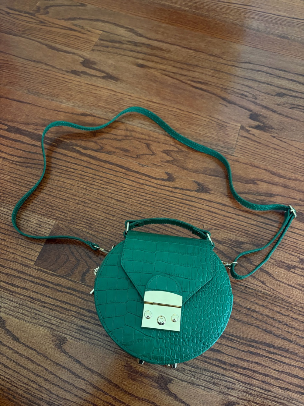 Emerald Croc-Embossed Round Crossbody Bag with Gold Lock